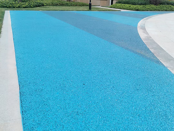 超耐磨聚氨酯地坪与环氧地坪的施工对比