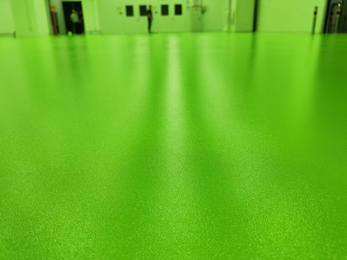 车间地面环氧地坪漆施工后出现剥落，如何快速补救