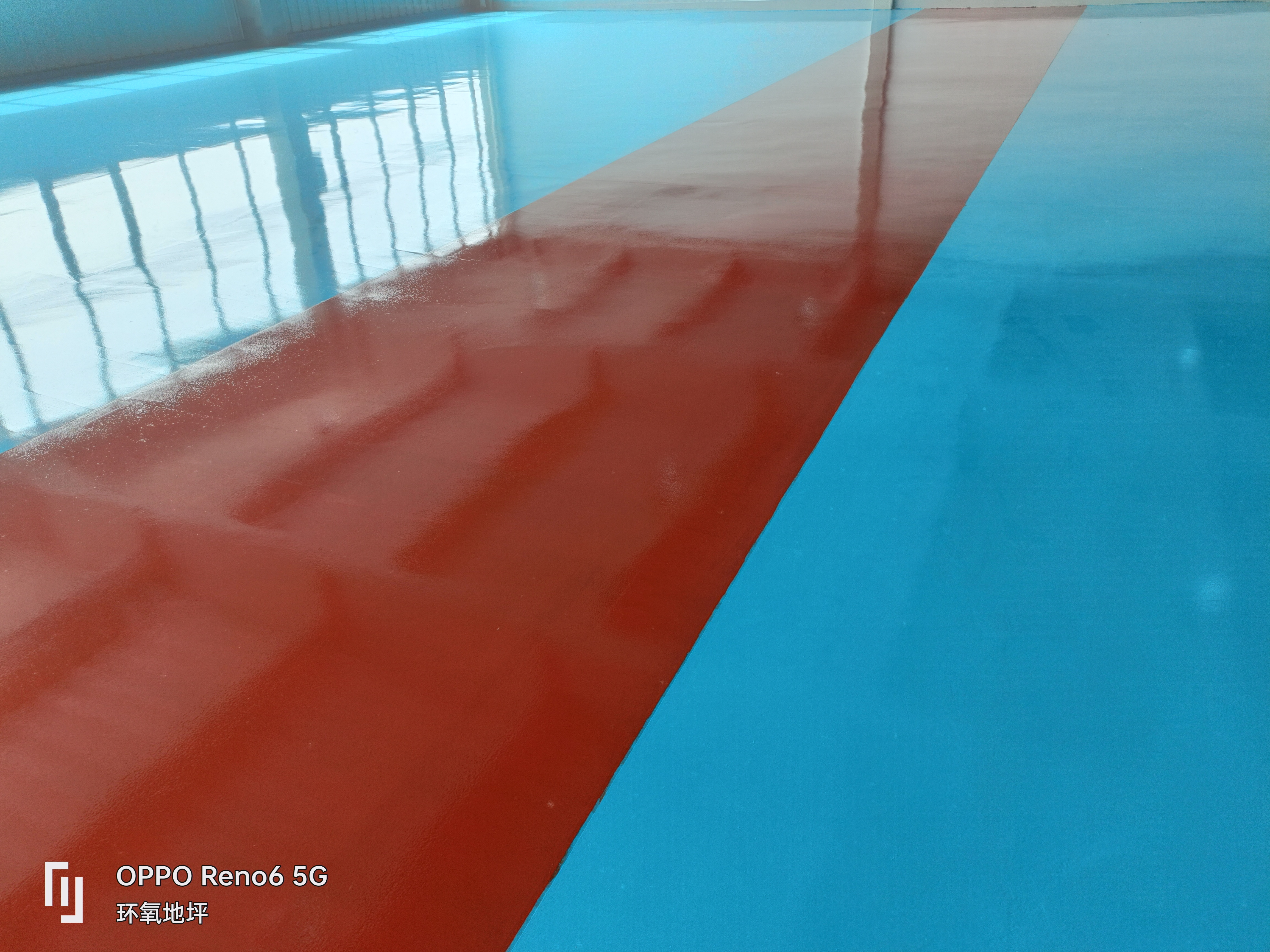 车间地面环氧地坪漆与水泥地面相比有哪些优势